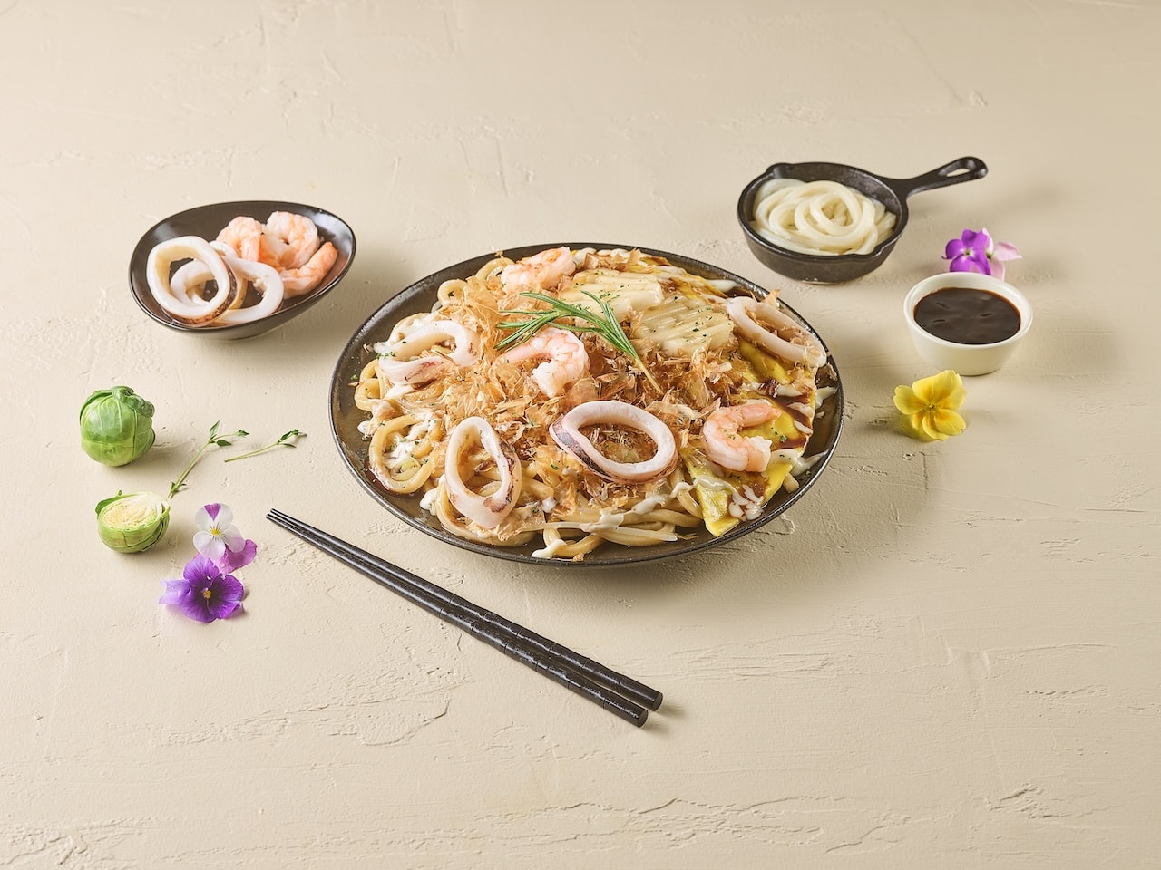 새우오징어 볶음우동